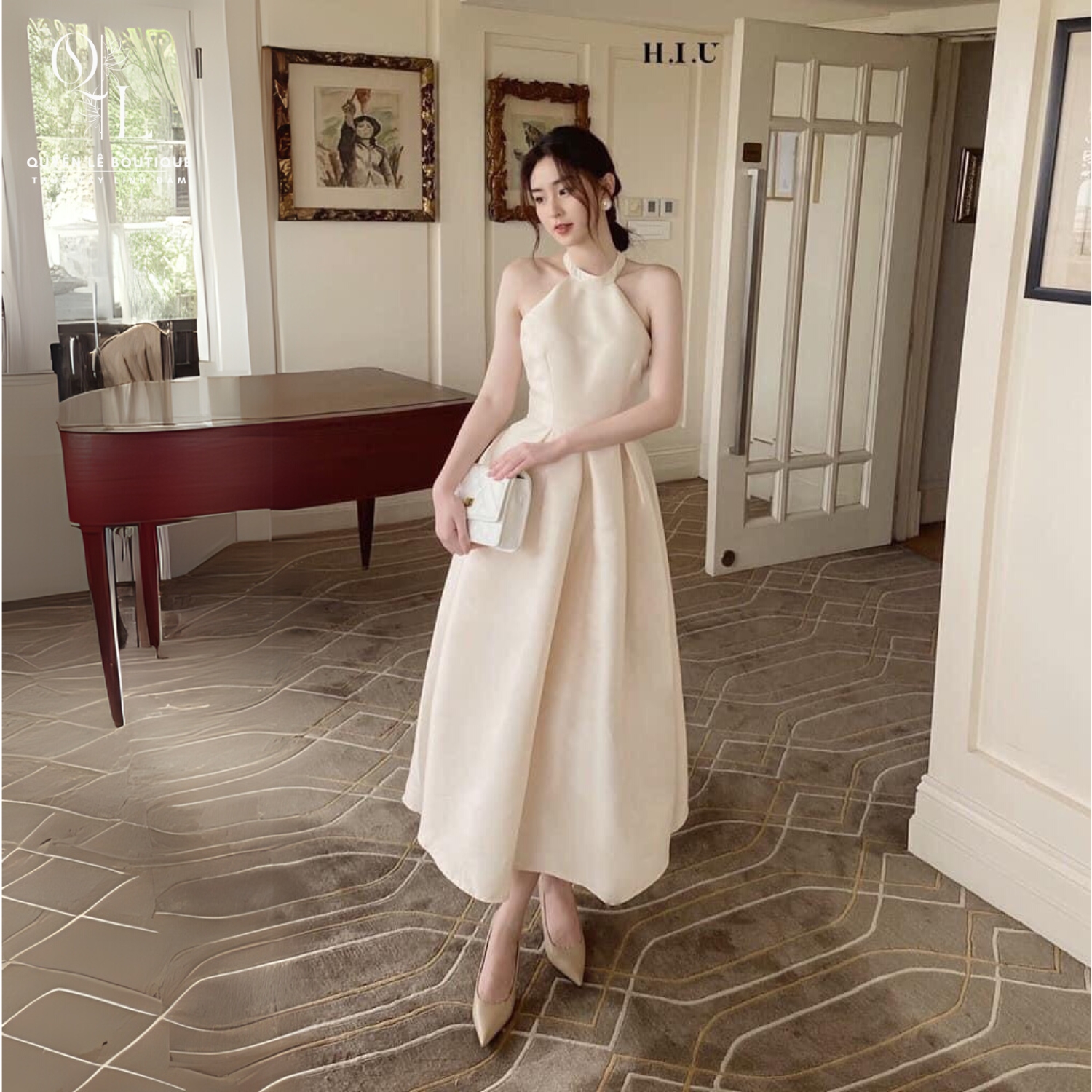2061 cc Tiệc dài kem yếm