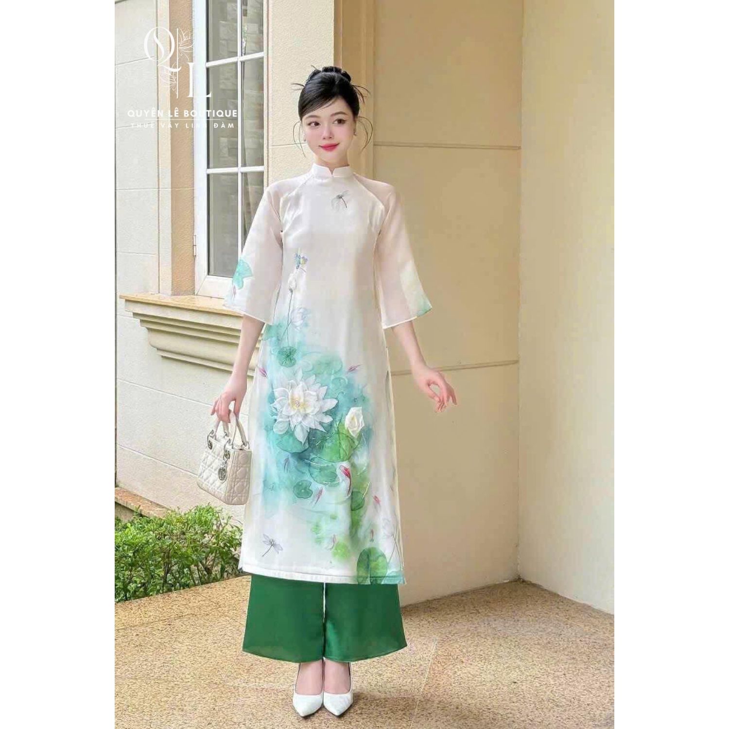 1886 Áo dài trắng hoa xanh lá