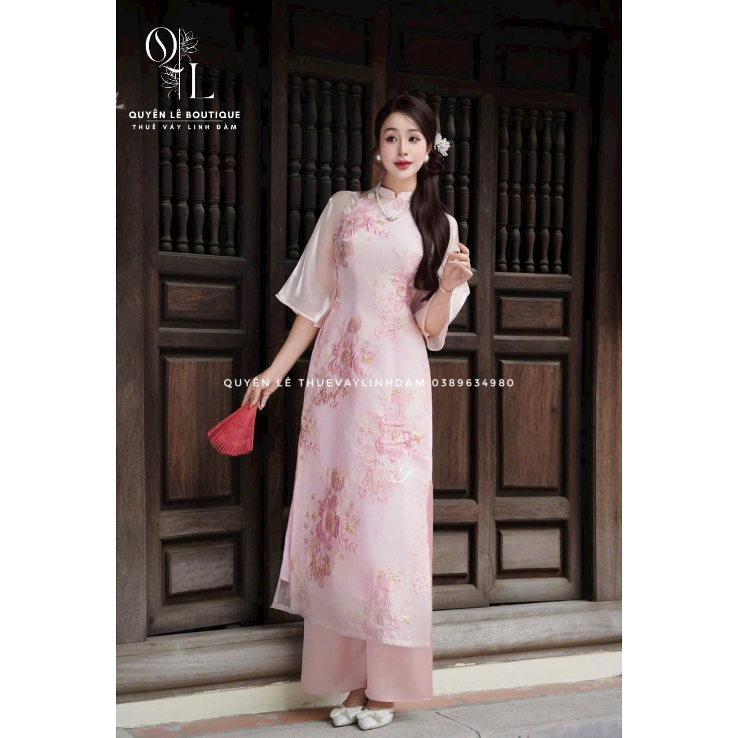 2700 Áo dài hồng gấm