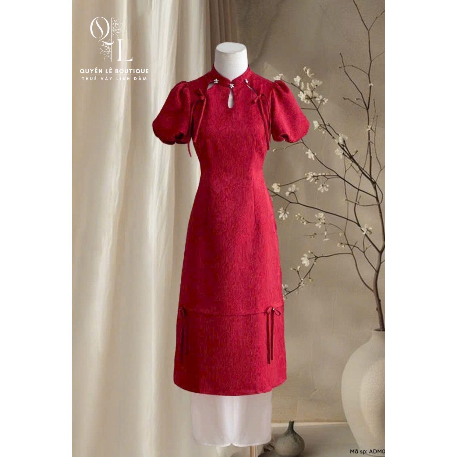 2599 Áo dài đỏ