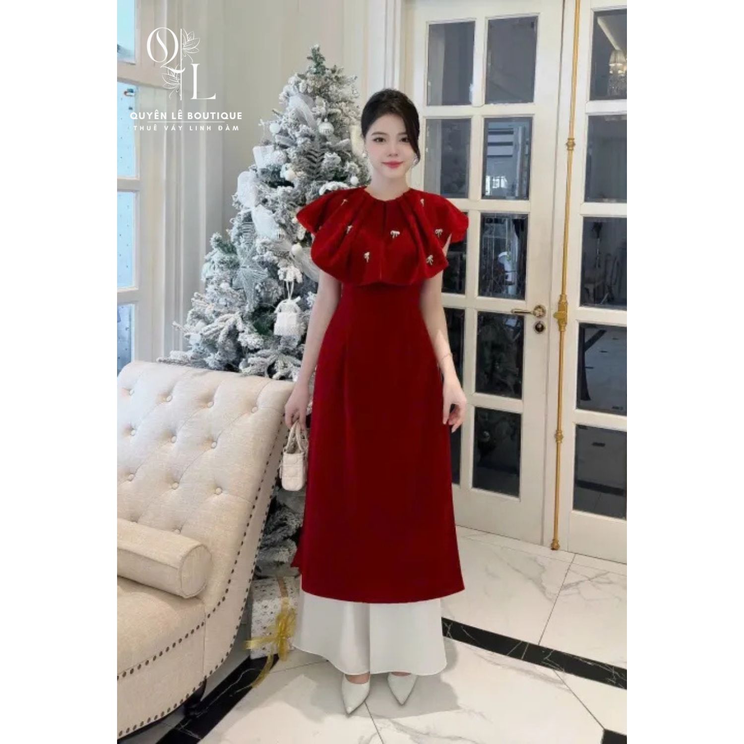 761 Áo dài đỏ nhung