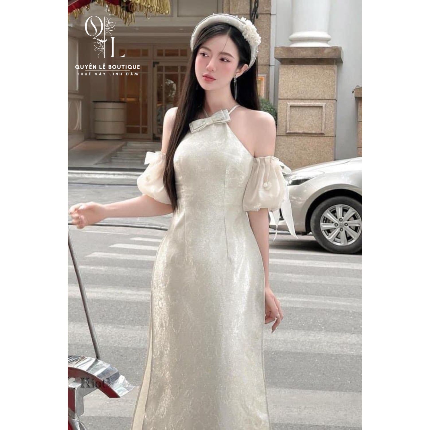 1476 Áo dài kem yếm