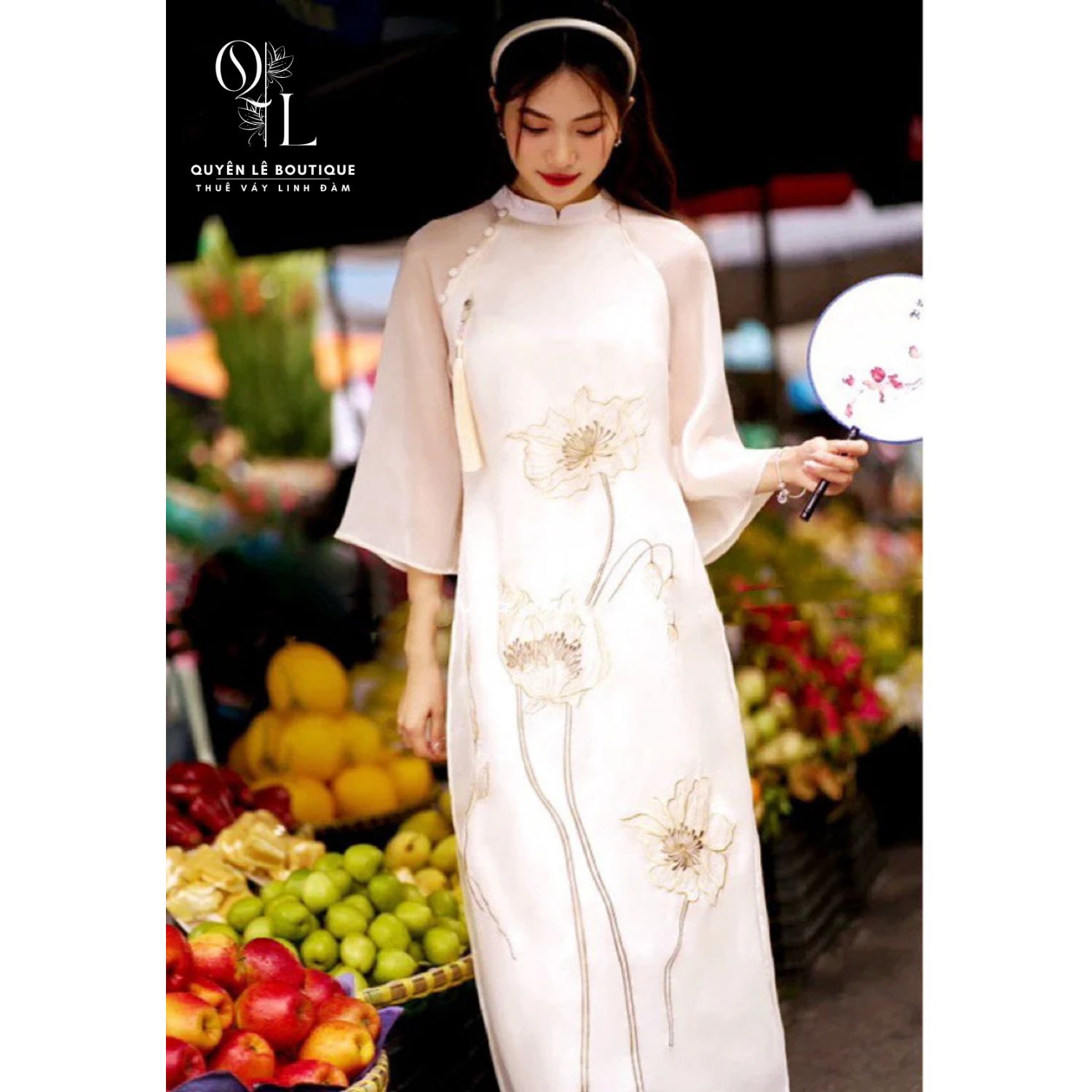 1763 Áo dài trắng tay phồng tơ