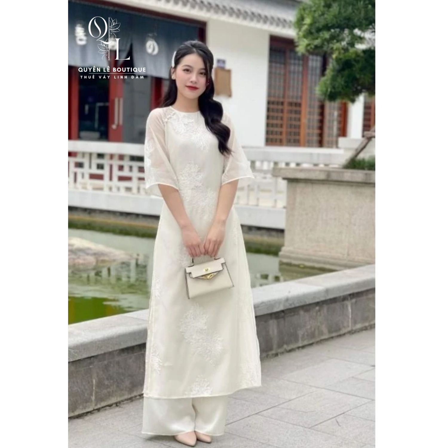 786 Áo dài kem