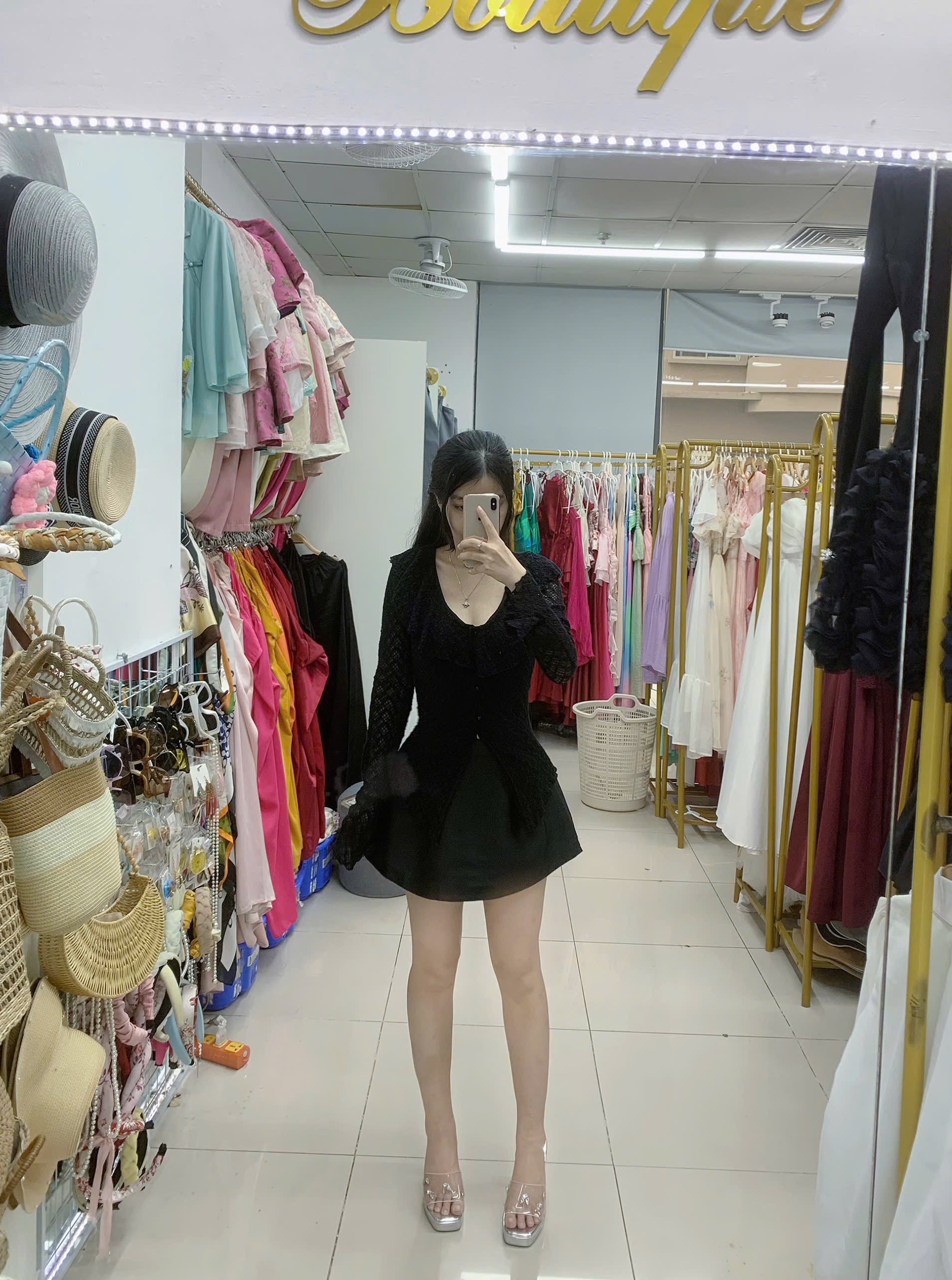 2355 Tiệc ngắn set đen dài tay