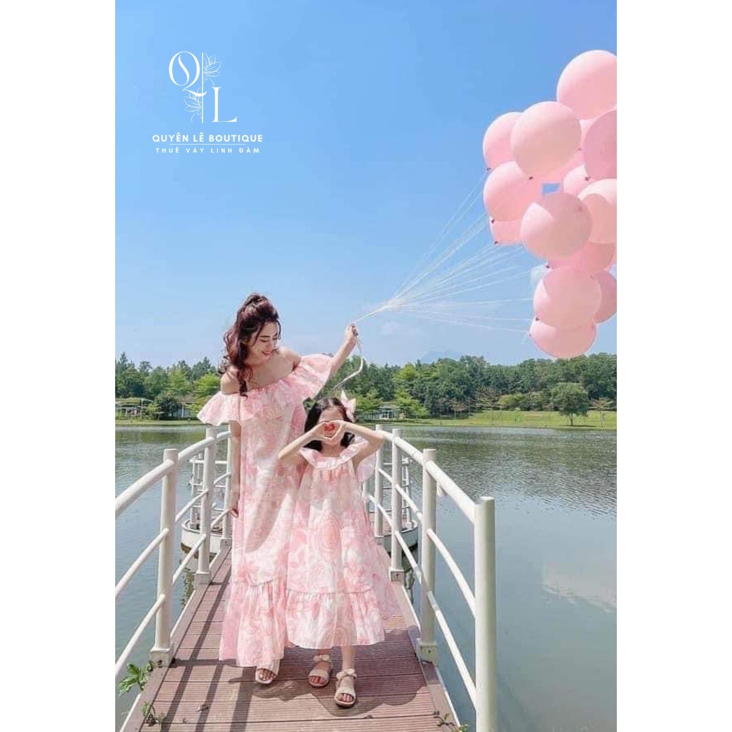 Set váy du lịch hồng mẹ bé