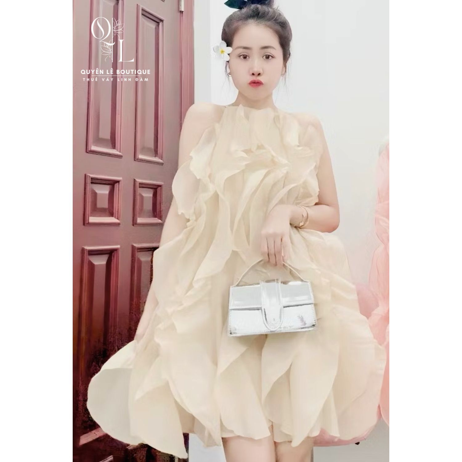 1722 Tiệc ngắn kem