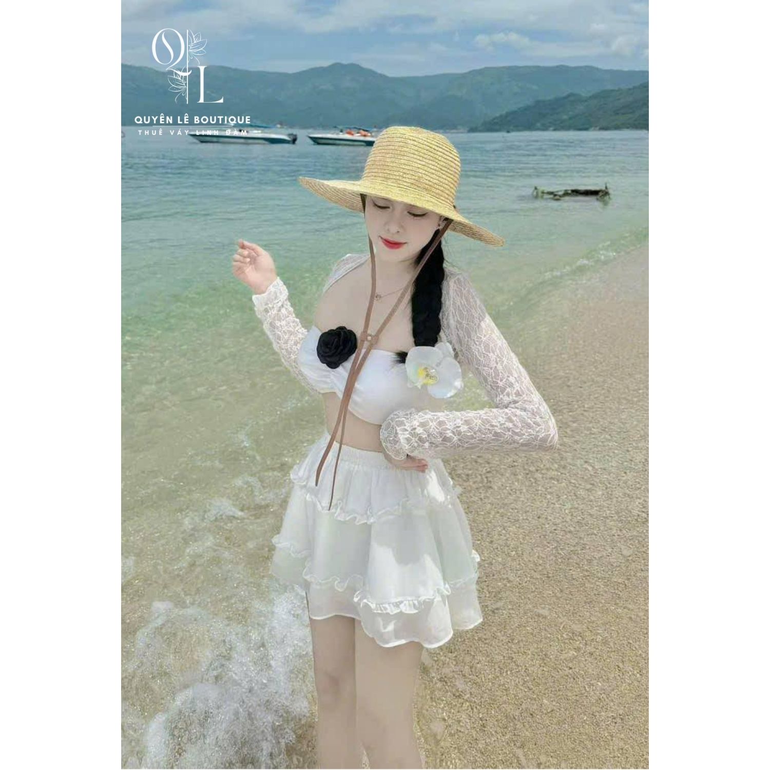 Set bikini trắng