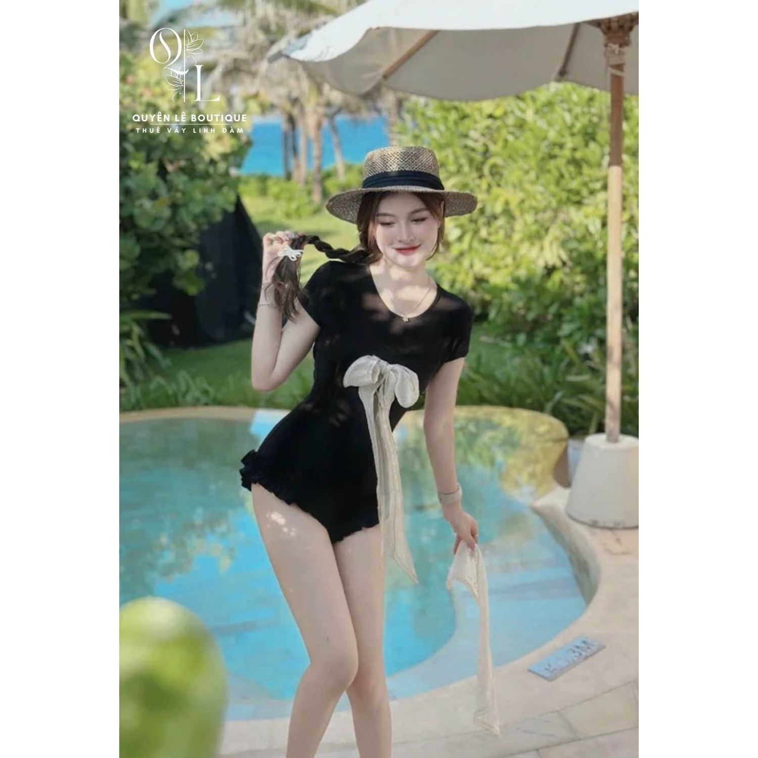 Bikini đen liền