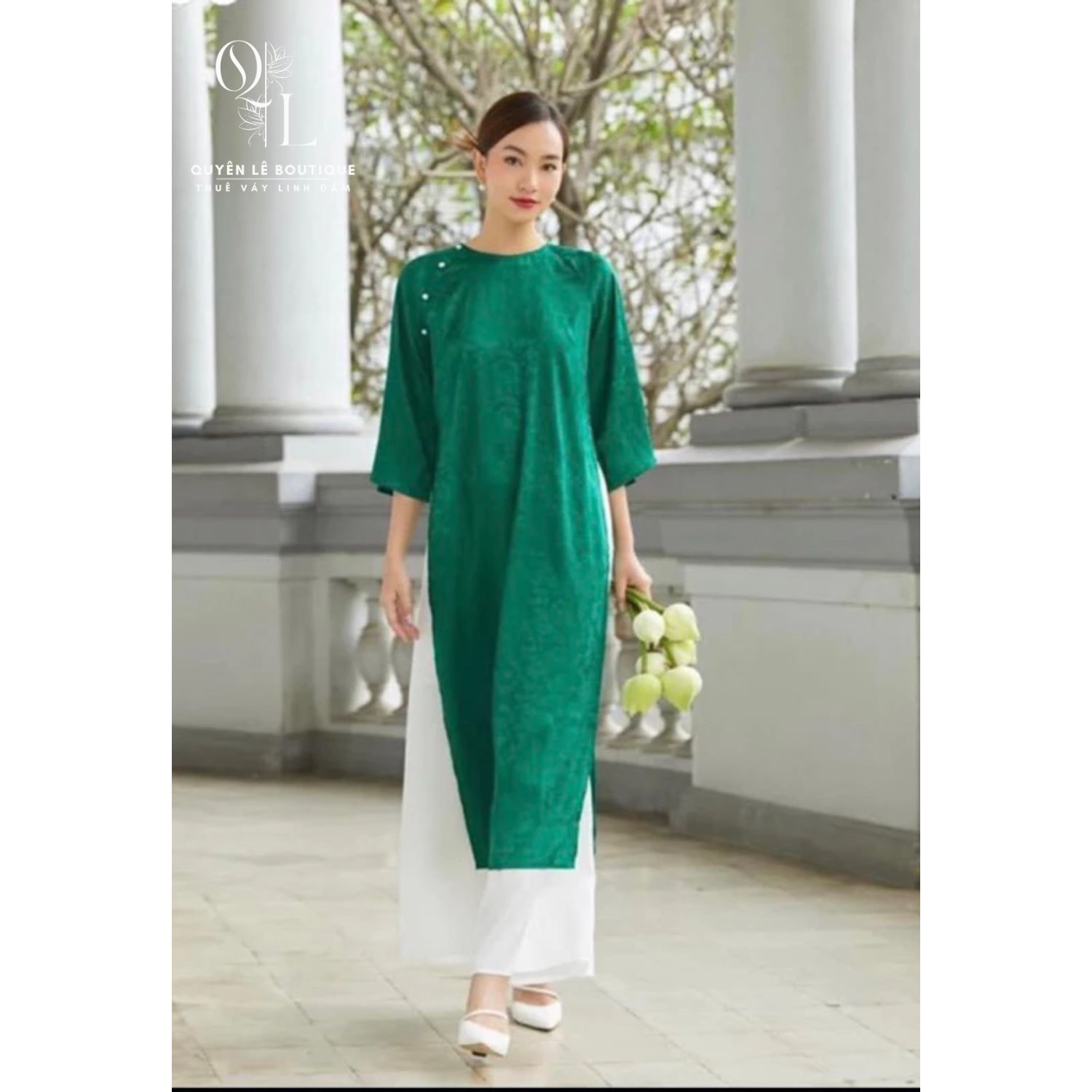 2518 Áo dài xanh lá gấm