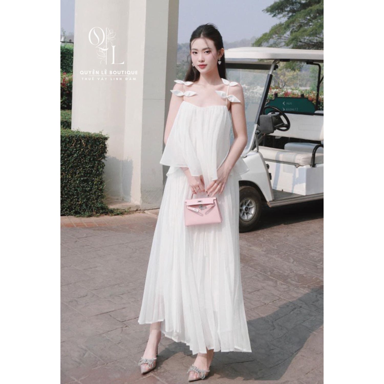 1739 Váy du lịch dài trắng hai dây