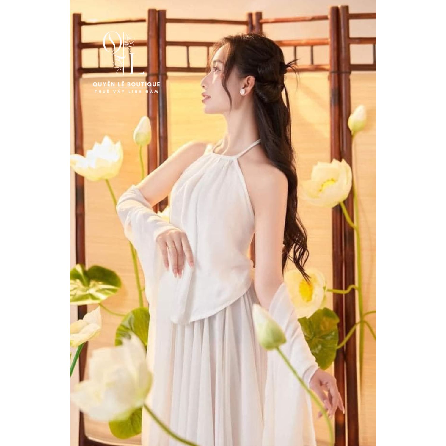 1729 set yếm trắng choàng