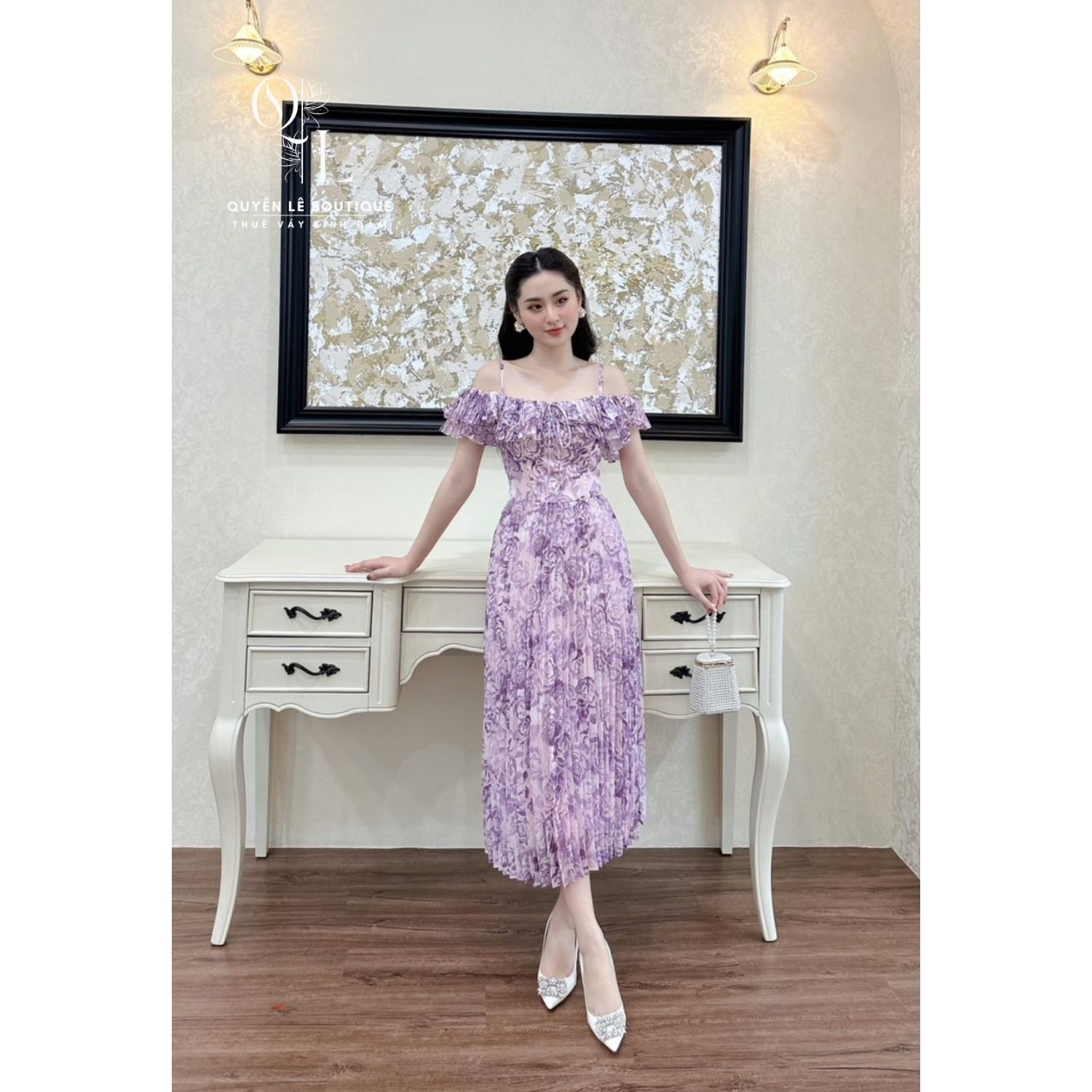 916  Váy du lịch dài tím hoa có tay trễ