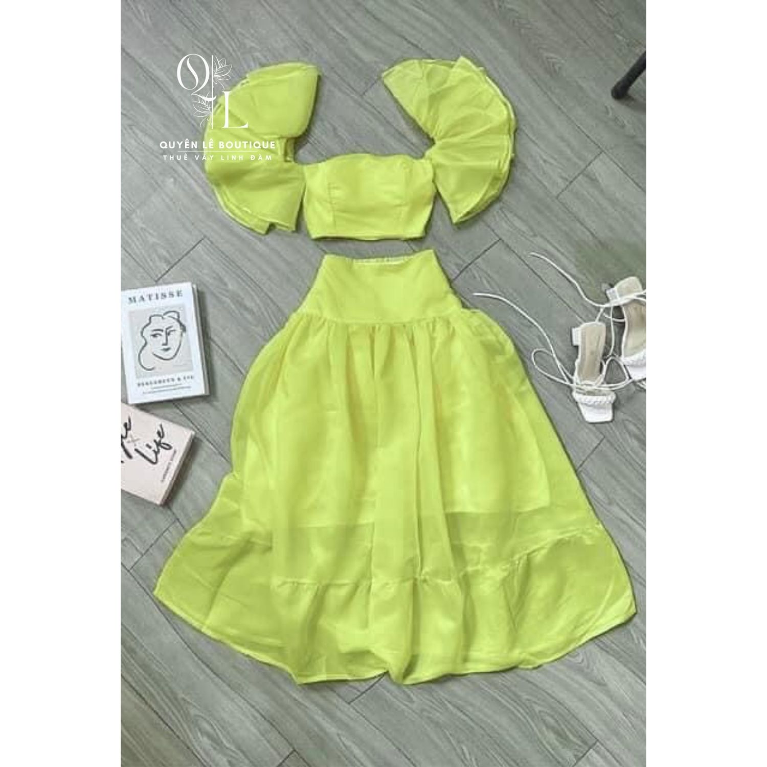 999 Set váy du lịch xanh nhạt nhún thun