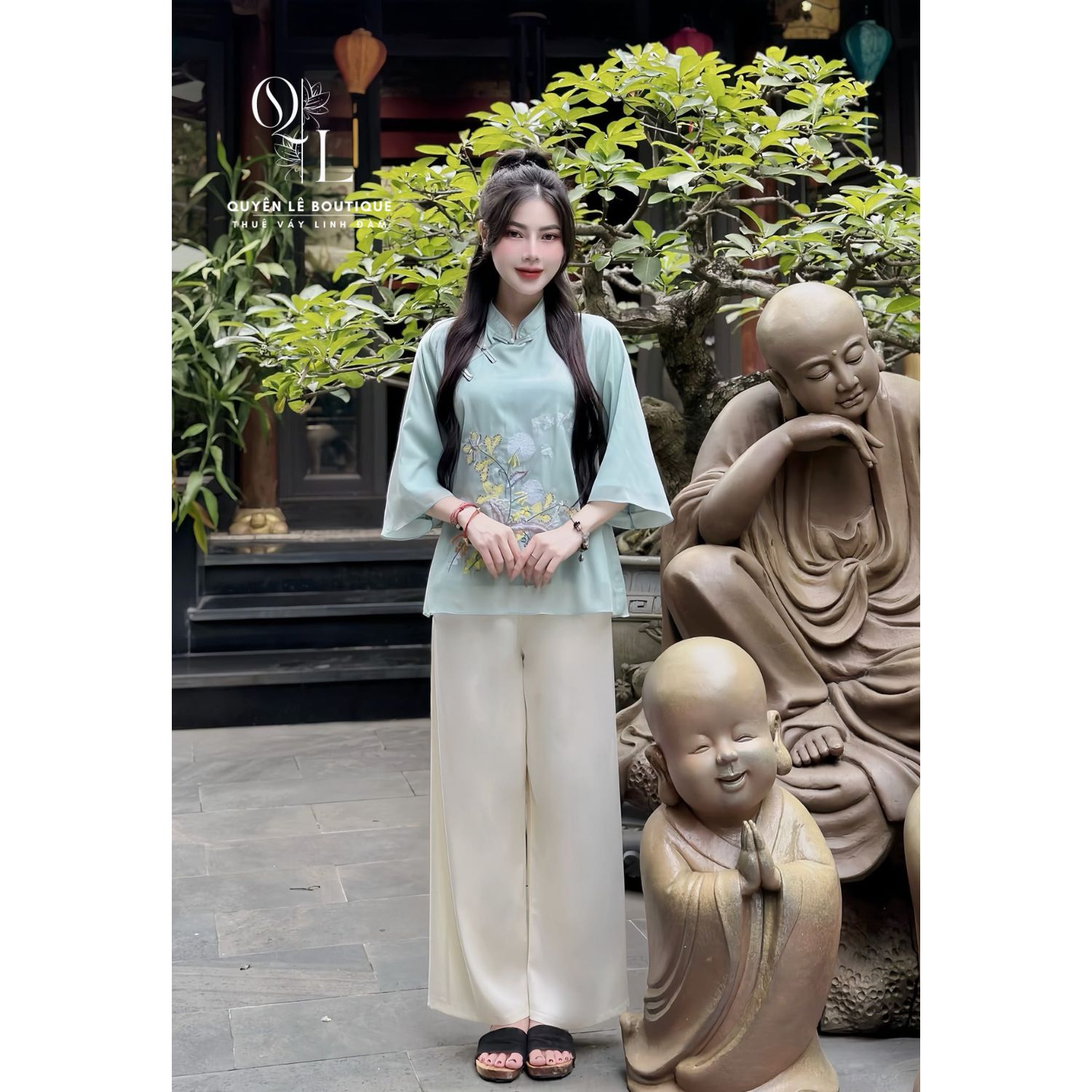 Pháp phục xanh ngọc