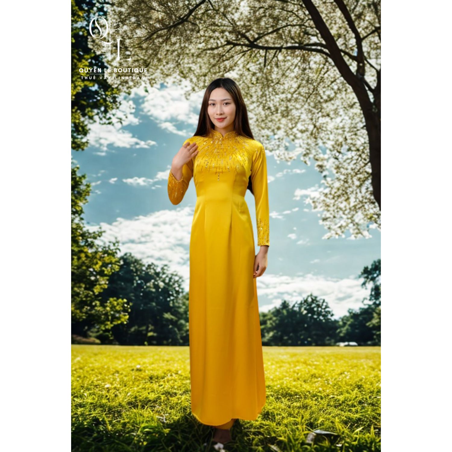 731 Áo dài mẹ vàng cườm cổ  size m