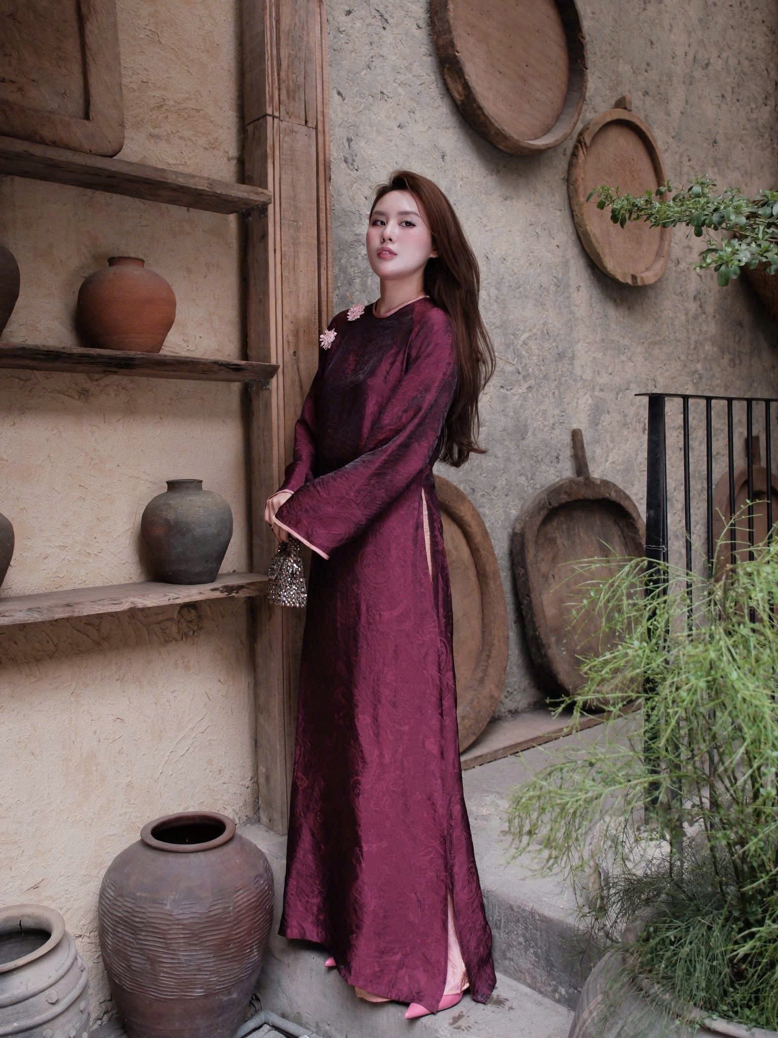 4615 ad hồng đậm szs