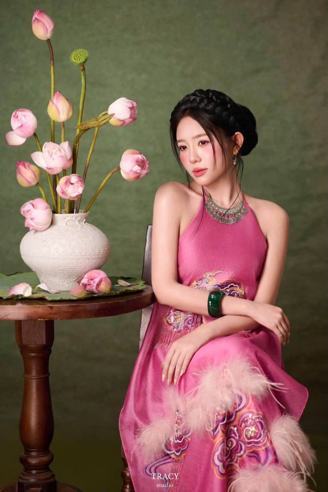 5753 yếm hồng kì lân
