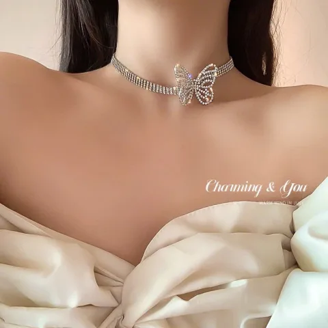 2556 vòng cổ
