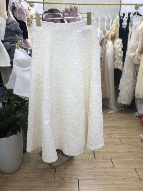 373 cc chân váy kem size M