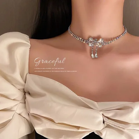 2557 vòng cổ
