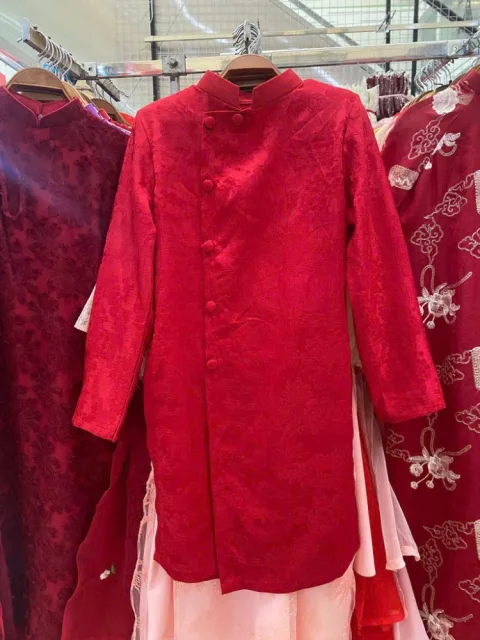 2653 Áo dài nam đỏ size xl