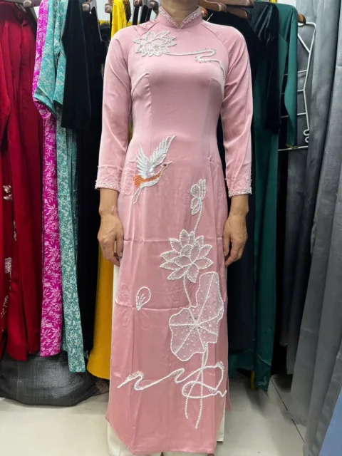 2262 Áo dài mẹ hồng size L