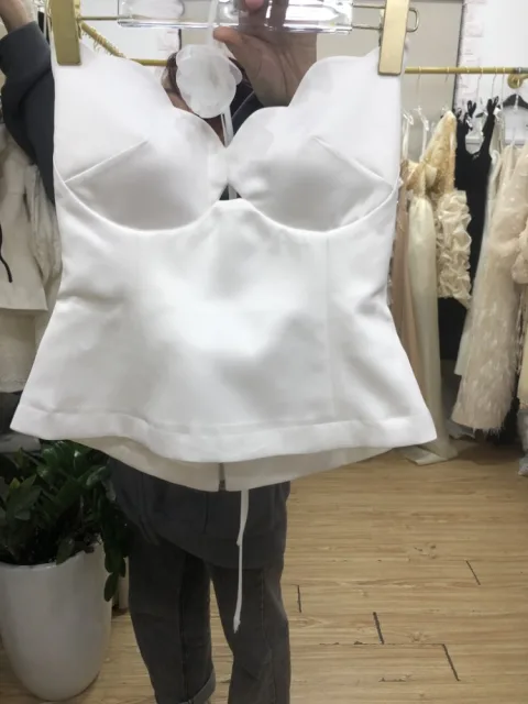 367 cc áo trắng cup size S