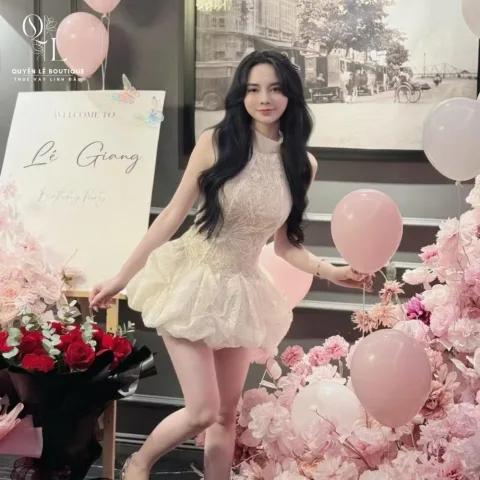 2773 Tiệc ngắn kem