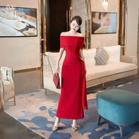 Tiệc dài đỏ trễ vai