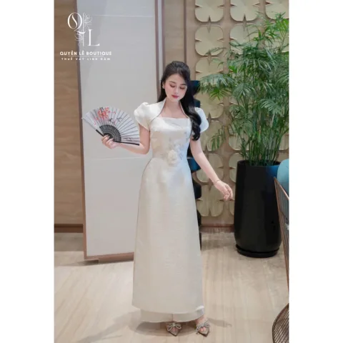 2731 Áo dài kem size xl