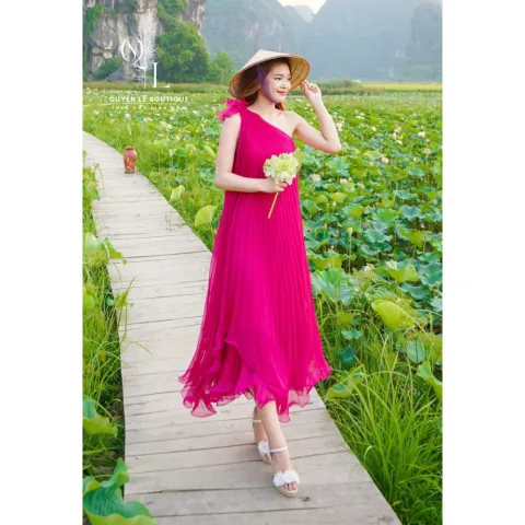 1630 Váy du lịch dài hồng lệch vai