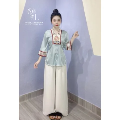 Pháp phục xanh trắng