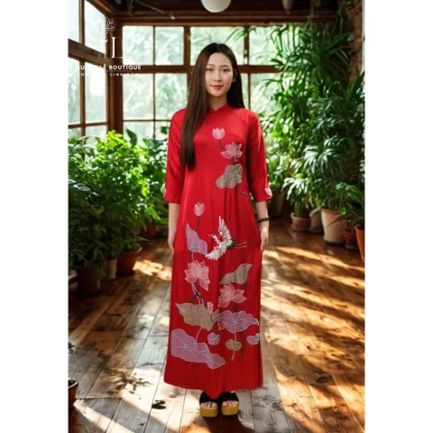 734 Áo dài mẹ đỏ size XL